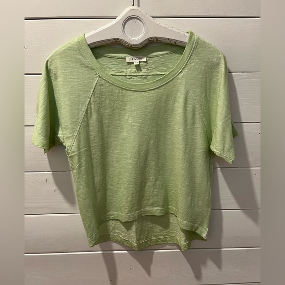 Livom cropped T-shirt – Size XS💚 - Picture 1 of 7